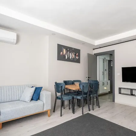 Gokmen Residences