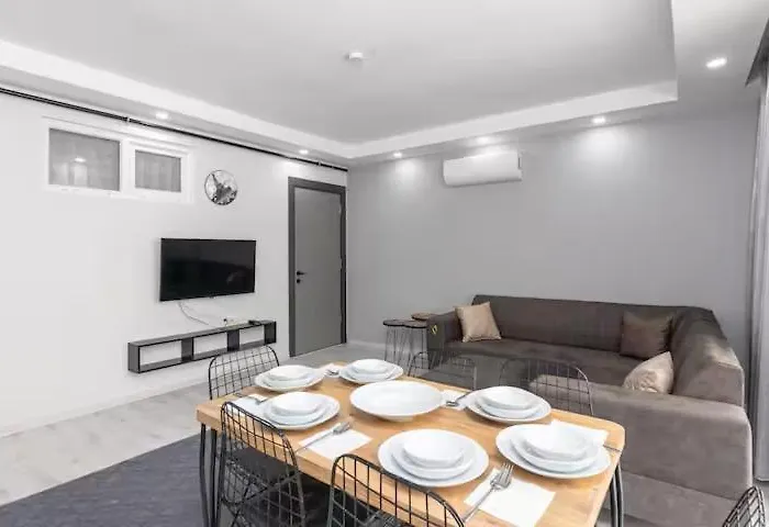 Gokmen Residences