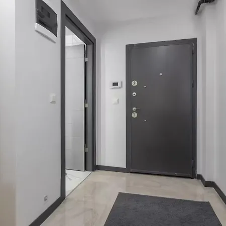 Gokmen Residences
