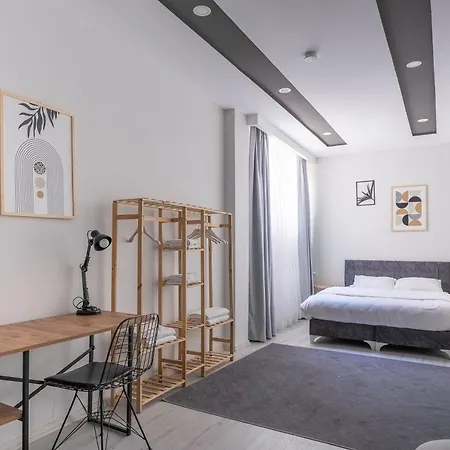 Gokmen Residences 公寓 *